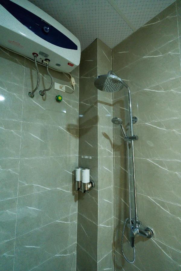 نينه بينه Della Luna Hotel المظهر الخارجي الصورة